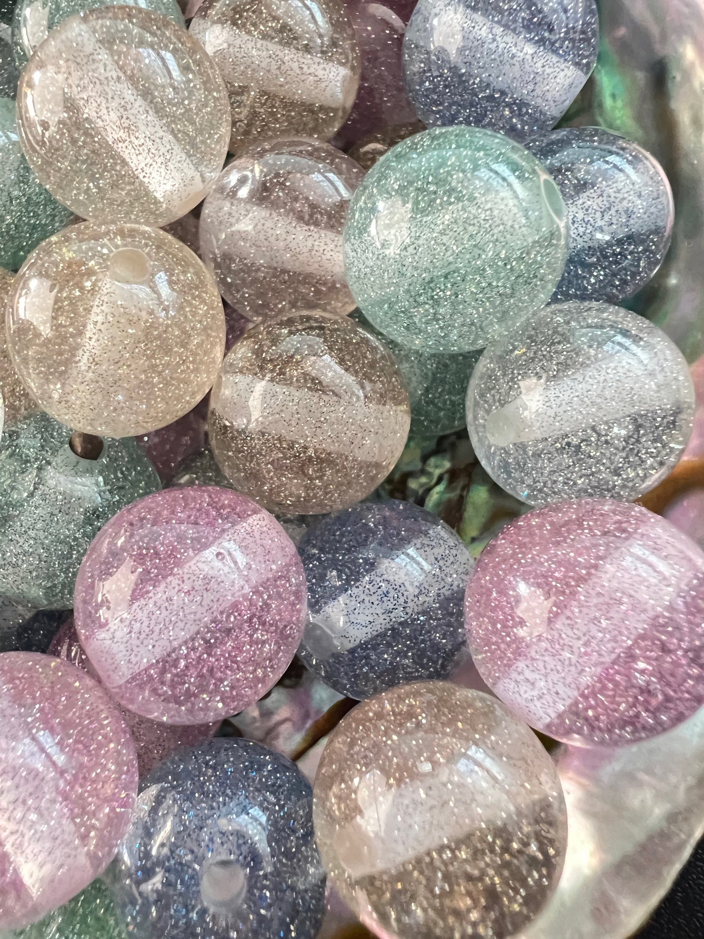 10 PCS- 15mm Multicolor Clear with Glitter inside Sparkly Acrylic Beads image 3