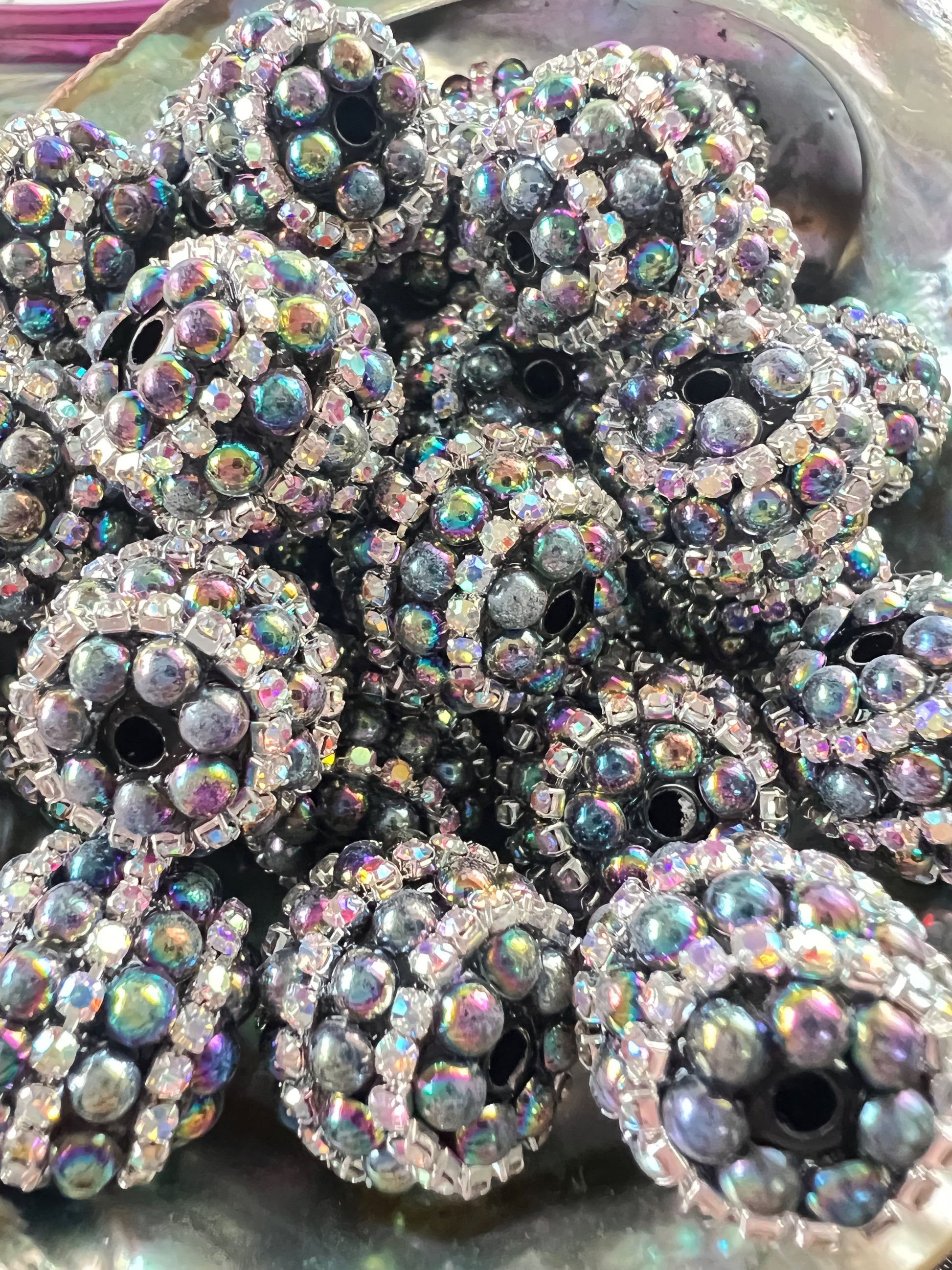 5 PCS - 18mm Fancy Round Galaxy Rhinestone/Pearl Black UVAB Acrylic Beads image 0