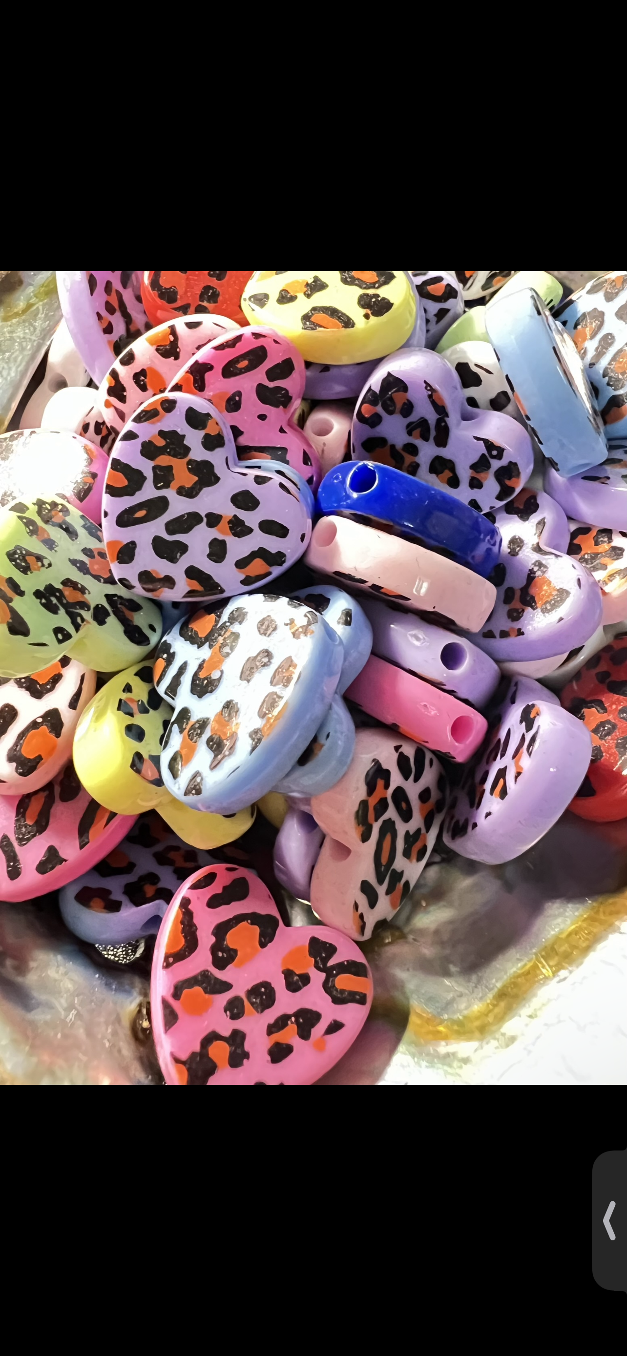 10 PCS- 20mm 3D Acrylic Leopard Heart Shaped Mixed Color Beads image 0