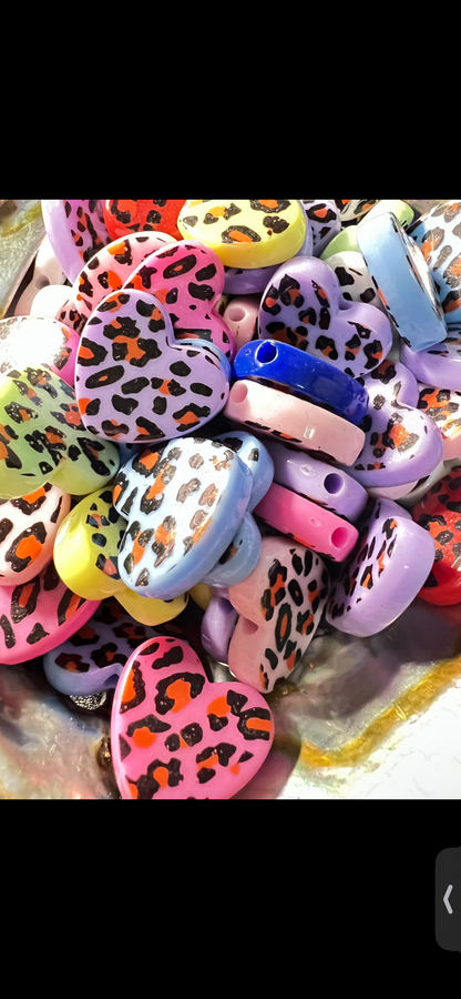 10 PCS- 20mm 3D Acrylic Leopard Heart Shaped Mixed Color Beads image 0