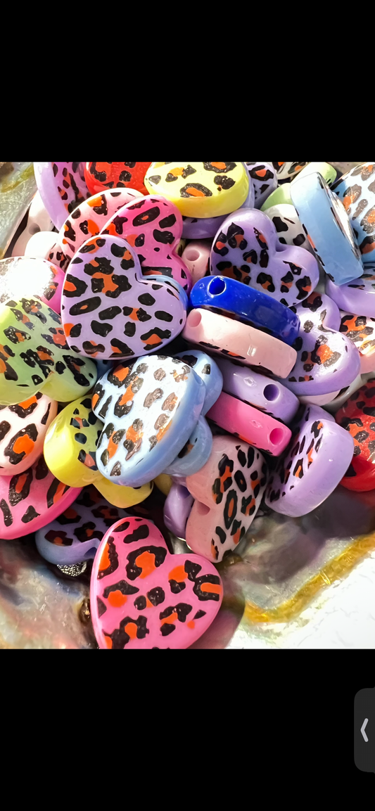 10 PCS- 20mm 3D Acrylic Leopard Heart Shaped Mixed Color Beads image 0